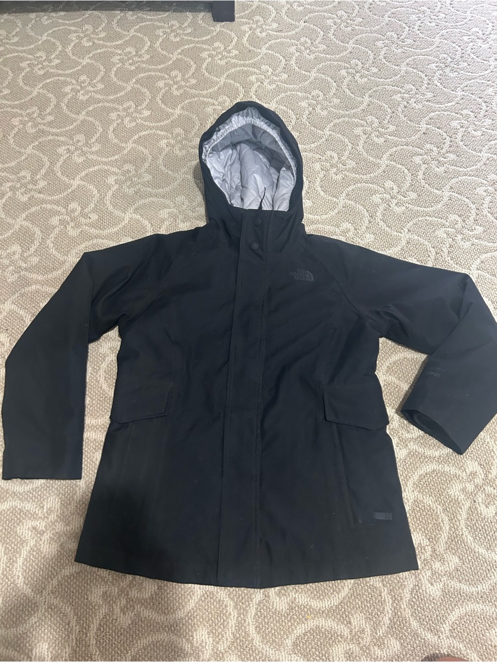 The North Face girls Black Hooded Quilted down 550 dry vent Jacket 14/16 - Picture 9 of 15
